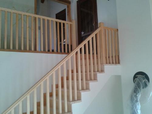 Barandilla escalera en madera